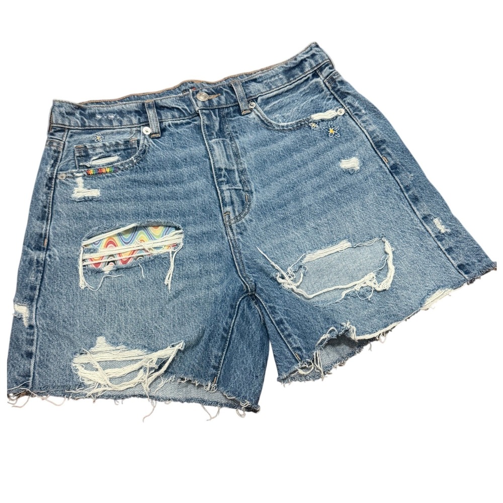 American Eagle Highest Rise Baggy Short 4 Rainbow Love Hippie Distressed Pride